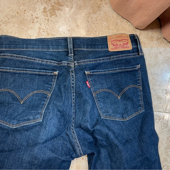 Levi’s 710 - Picture 3 of 3
